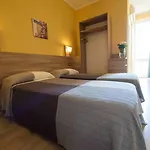 Route 9 Hotel Cadeo
