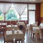 Route 9 Szálloda 3*