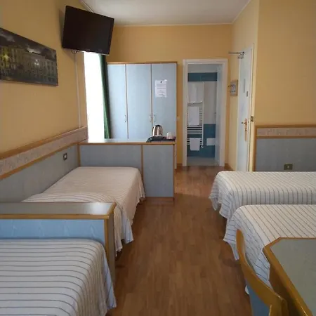 Route 9 Hotell