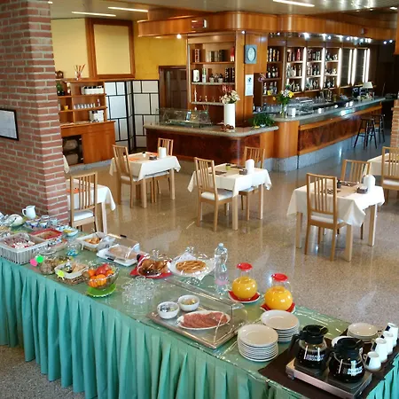 Hotel Route 9 Cadeo