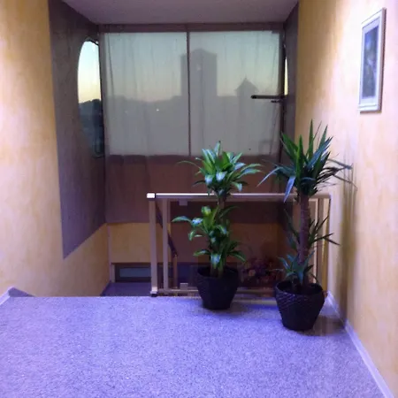 Route 9 Hotel Cadeo
