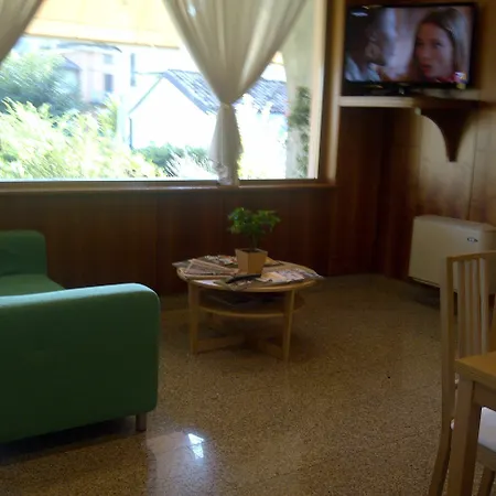 Отель Route 9 3*