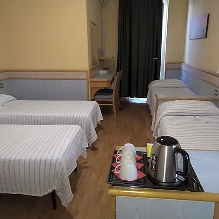 Hotel Route 9 3*