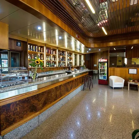 Hotell Route 9