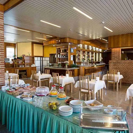 Route 9 Hotel Cadeo
