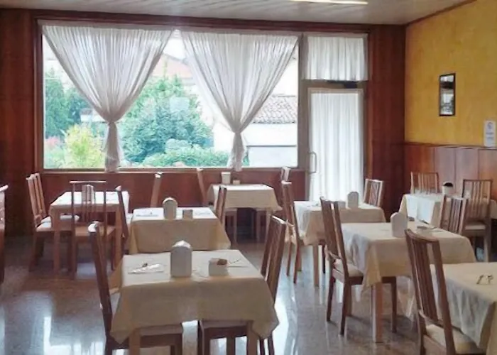 Route 9 Hotel 3*